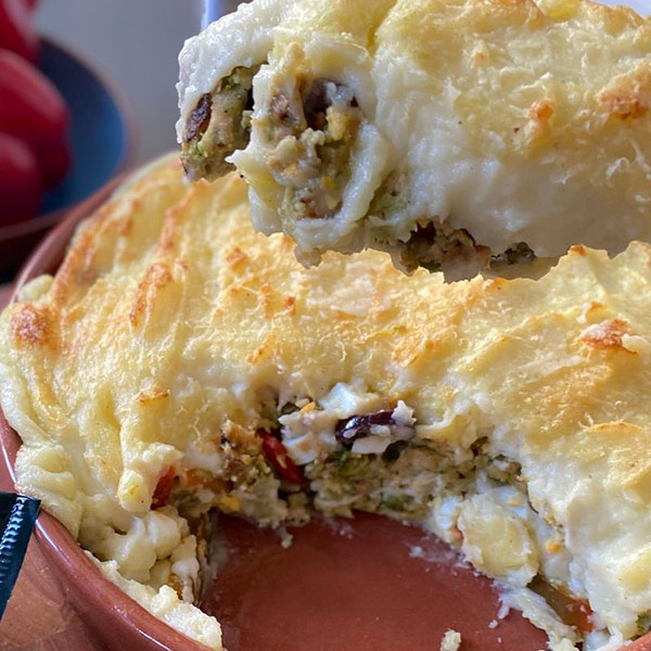 Pastel de papas con Veggies de Green Life de brócoli y arvejas